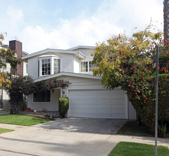 819 19th St in Santa Monica, CA - Building Photo - Building Photo