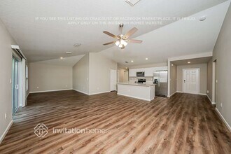 807 SW California Blvd in Port St. Lucie, FL - Foto de edificio - Building Photo