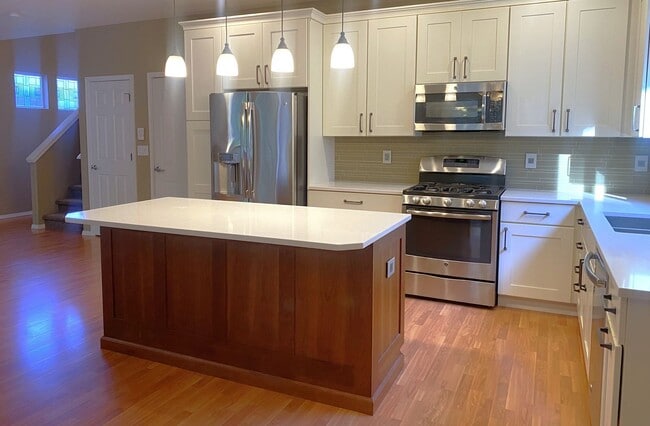 21226 SW Ladyfern Dr in Sherwood, OR - Building Photo - Building Photo