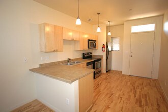 319 Belvedere Ave SW in Albuquerque, NM - Building Photo - Building Photo