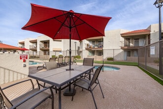 Irvine Park in Scottsdale, AZ - Building Photo - Building Photo