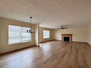 1553 Grove Hill Dr in Columbus, OH - Building Photo - Building Photo