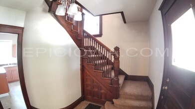 1612 A Ave NE in Cedar Rapids, IA - Building Photo - Building Photo
