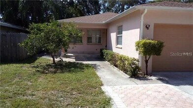 4678 70th St N in St. Petersburg, FL - Building Photo - Building Photo