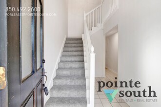 52 Lake Shore Dr in Daphne, AL - Foto de edificio - Building Photo