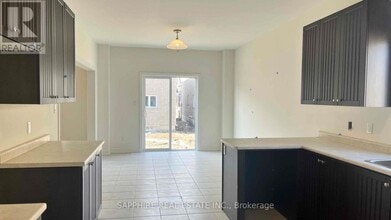 25 Huntsworth Ave in Thorold, ON - Building Photo - Building Photo