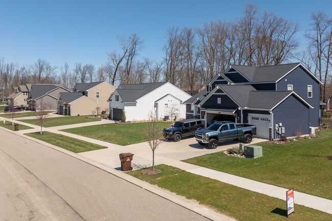 11320 Traverse Dr in Grand Ledge, MI - Building Photo - Building Photo