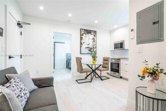 960 Jefferson Ave in Miami Beach, FL - Building Photo - Building Photo