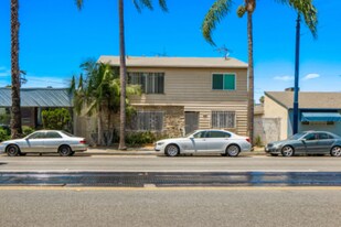 815 Pacific Ave in Long Beach, CA - Building Photo