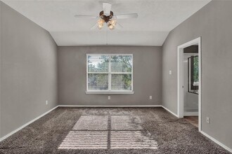 326 Brandy Ridge Ln in Dickinson, TX - Building Photo - Building Photo