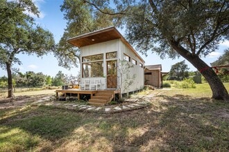 11773 Newberg Rd in Cat Spring, TX - Building Photo - Building Photo