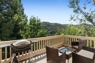 1733 Arteique Rd in Topanga, CA - Building Photo - Building Photo