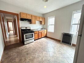 18 Eastman St in Boston, MA - Building Photo