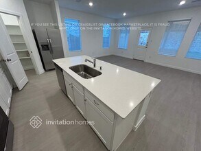 331 Sedalia Trl in Justin, TX - Building Photo - Building Photo