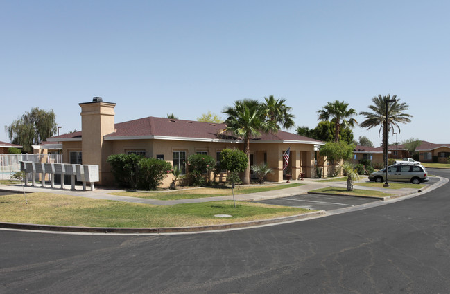 Casa Encinas At River Heights in Blythe, CA - Foto de edificio - Building Photo