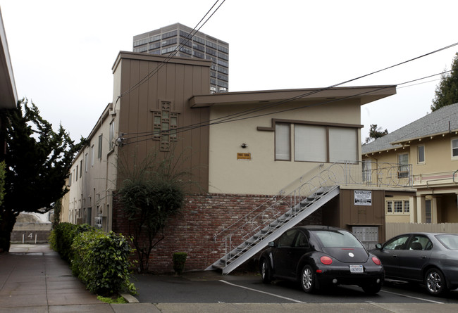 373 Belmont St in Oakland, CA - Building Photo - Building Photo