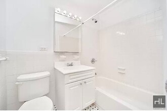 East 91st Street in New York, NY - Building Photo - Building Photo