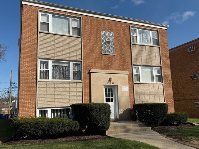property at 8549 Niles Center Rd