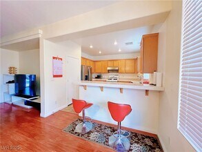 5804 Fine Lace St in Las Vegas, NV - Building Photo - Building Photo