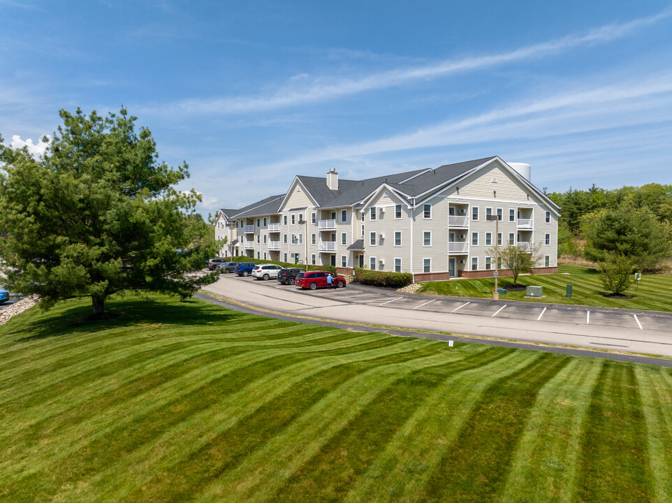 Windshire Gardens in Dover, NH - Foto de edificio