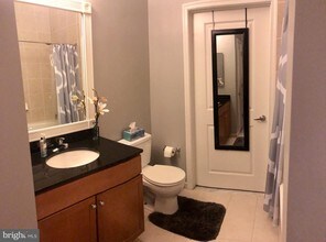 309 Holland Ln-Unit -120 in Alexandria, VA - Building Photo - Building Photo