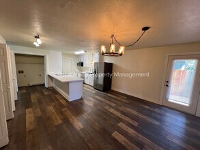 10230 N Hillview Dr in Hayden, ID - Building Photo - Building Photo