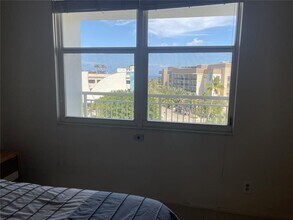 201 N Ocean Blvd in Pompano Beach, FL - Building Photo - Building Photo