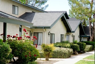 Park Place Apartments in Lancaster, CA - Building Photo - Building Photo