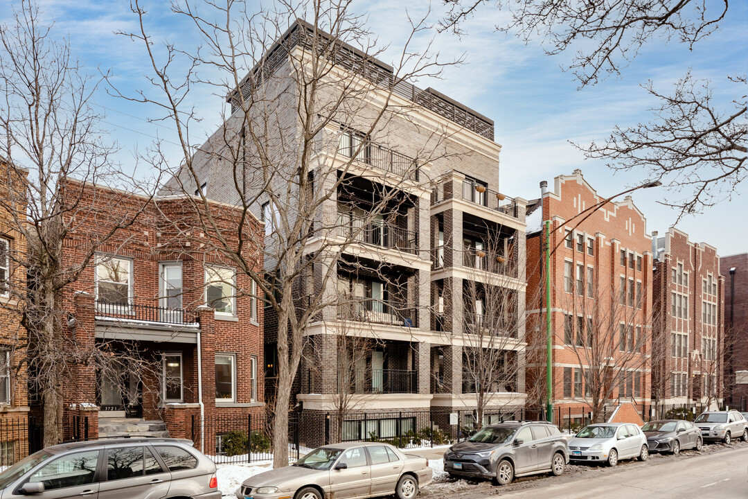 3717 N Ashland Ave in Chicago, IL - Building Photo