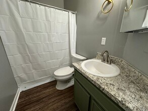 2924 Woodrich Dr-Unit -D in Tallahassee, FL - Building Photo - Building Photo