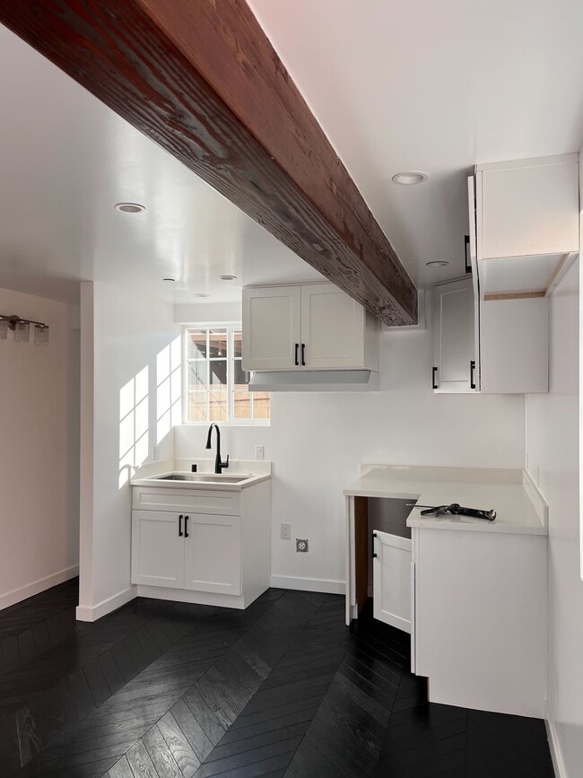 10312 Buford Ave in Inglewood, CA - Foto de edificio - Building Photo