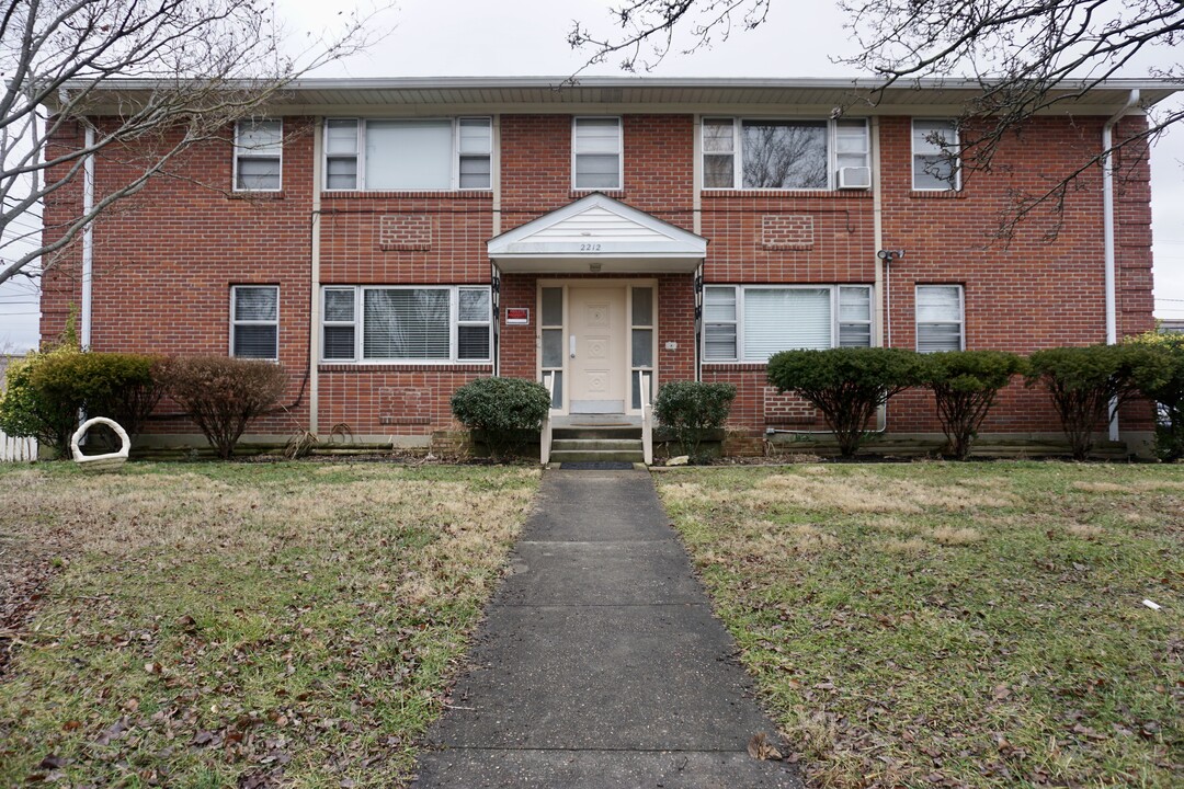 2212 Gerald Ct, Unit 2 in Louisville, KY - Building Photo