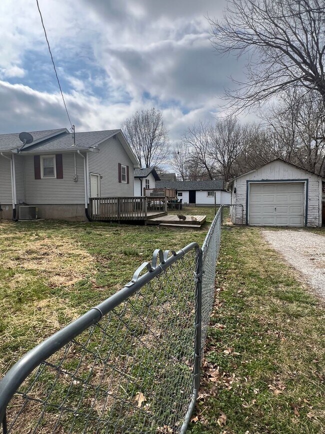 503 W High St in Springfield, MO - Building Photo - Building Photo
