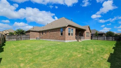 532 Stone River Dr in Austin, TX - Building Photo - Building Photo