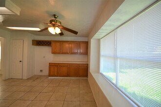 12410 Meadow Briar Dr in Stafford, TX - Building Photo - Building Photo