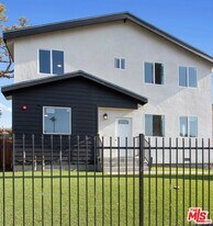 707 W 80th St in Los Angeles, CA - Building Photo