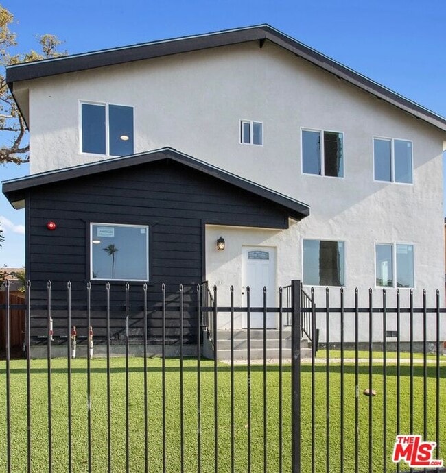 property at 707 W 80th St