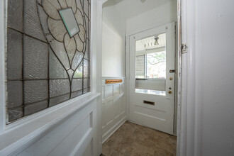 5116 Cedar Ave in Philadelphia, PA - Building Photo - Building Photo