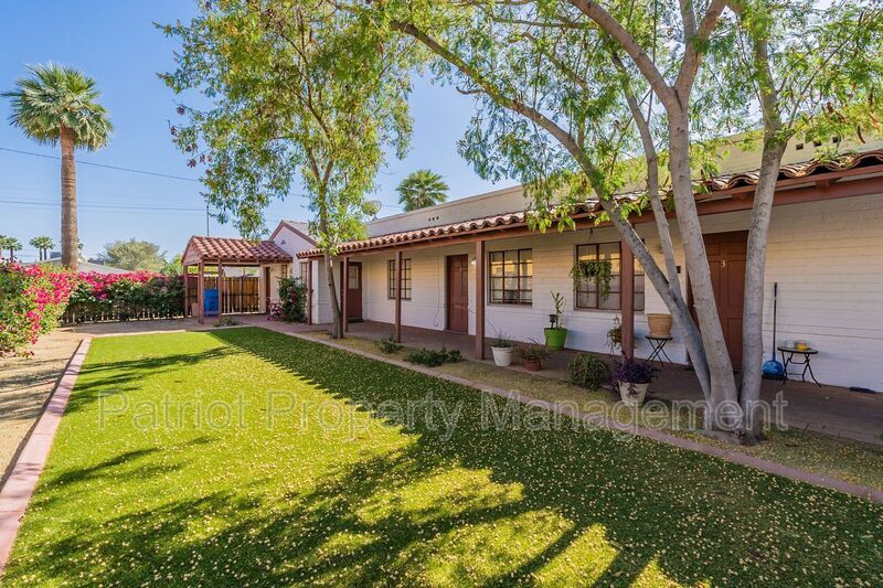 928 W McDowell Rd in Phoenix, AZ - Building Photo