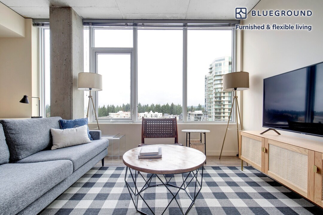 11011 NE 9th St in Bellevue, WA - Building Photo