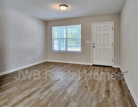 636 Pippin St in Jacksonville, FL - Building Photo - Building Photo