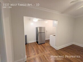 1537 W Fargo Ave in Chicago, IL - Building Photo - Building Photo