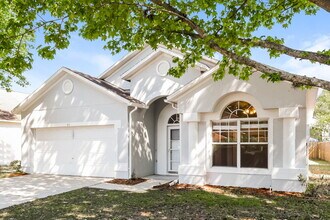 83 Knights Hollow Dr in Apopka, FL - Building Photo - Building Photo