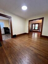 1116 Murray Ave in Akron, OH - Building Photo