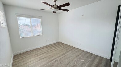4741 Jasper Rock Ct in Las Vegas, NV - Foto de edificio - Building Photo