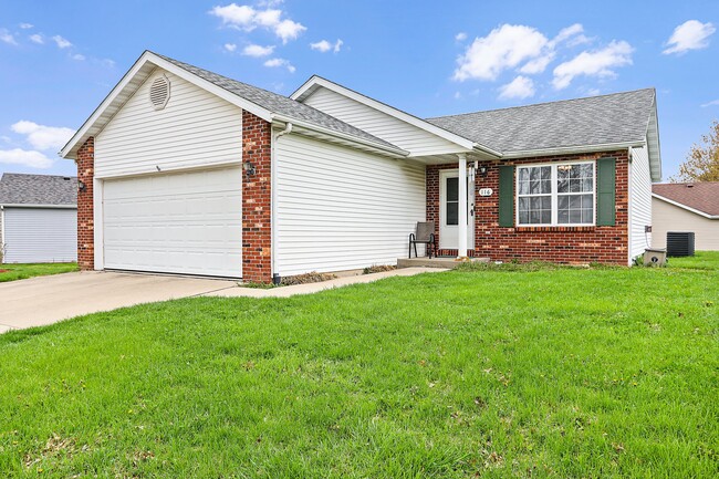 116 Bayhill Blvd in Glen Carbon, IL - Building Photo - Building Photo