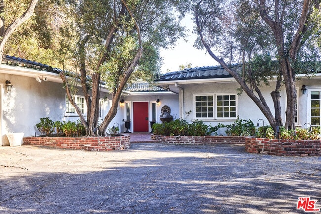 property at 2200 Outpost Dr