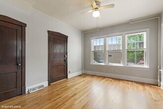 1652 W Nelson St in Chicago, IL - Building Photo - Building Photo