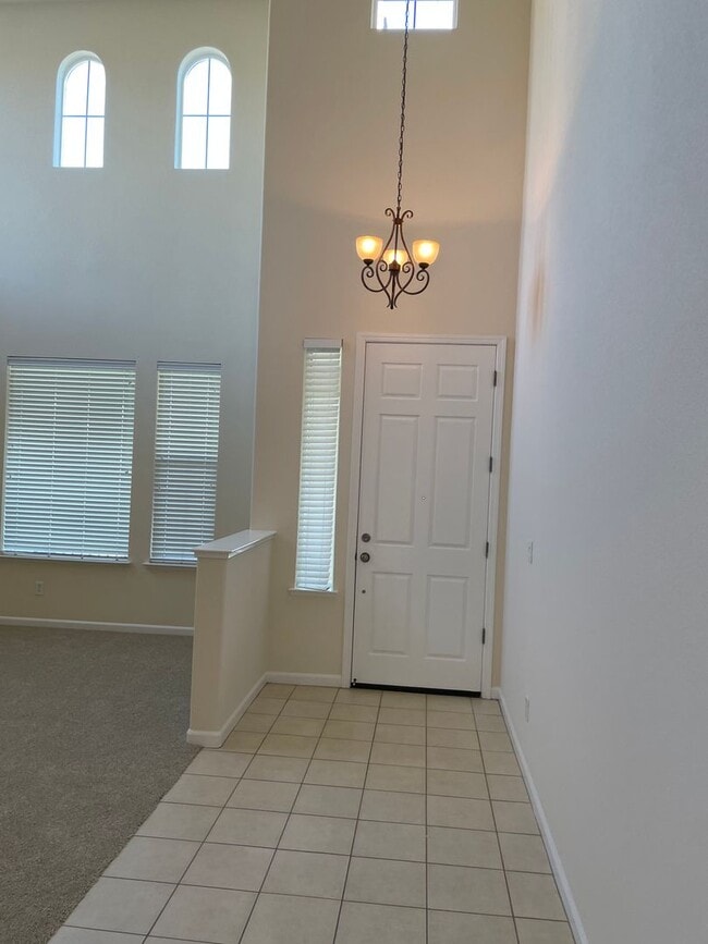 417 Leighton Ct in Roseville, CA - Building Photo - Building Photo