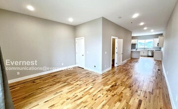 1067 Montague Pl in Chattanooga, TN - Foto de edificio - Building Photo